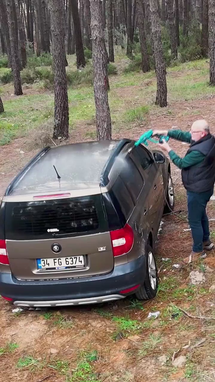 ASSUR 21V 2 Batarya Kömürsüz Motor Dijital Ekranlı Yüksek Basınçlı Akülü Şarjlı Oto Araba Yıkama Makinesi